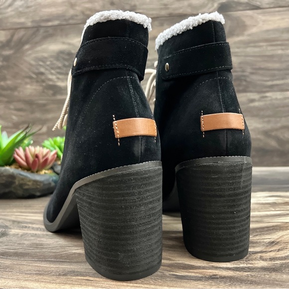 NIB Dr Scholls Loni Lace Up Combat Boots Bootie Heeled Black Suede - Picture 9 of 13